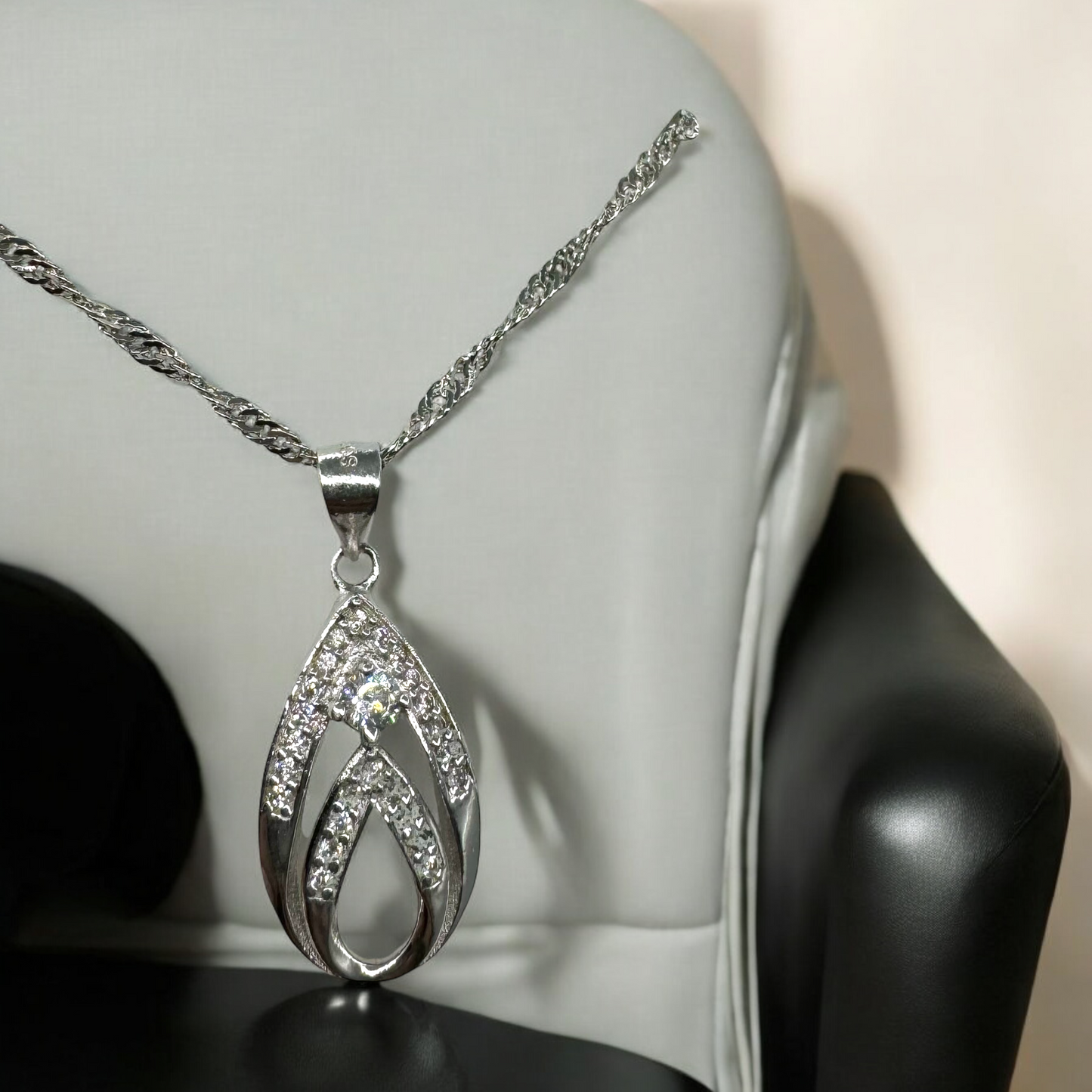 Micro Set 1 Carat Necklace